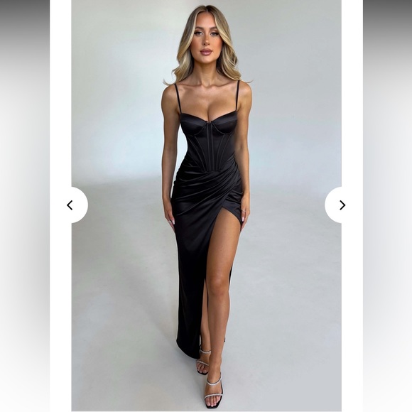 Maxi Dress Black size small - Picture 1 of 6
